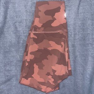 lululemon wunder under leggings.